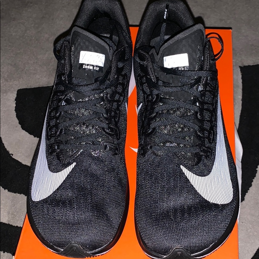 Men’s authentic Nike zoom fly